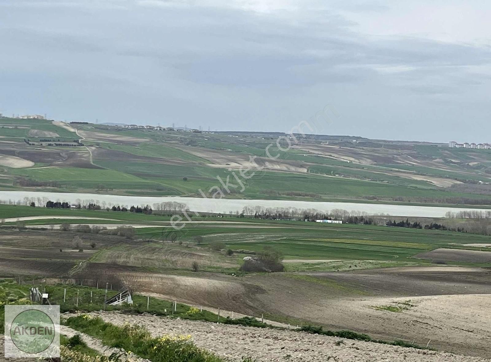 Arnavutköy Çilingir'de Konut İmar Planında 41m Cadde Fırsat Arsa