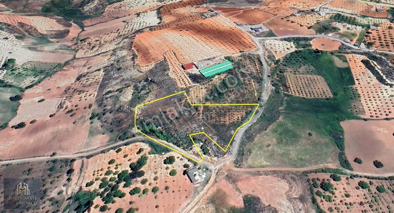Mesken Emlak Kaleboynu Gölet Manzaralı 2 Tarafı Yol Köşe Parsel