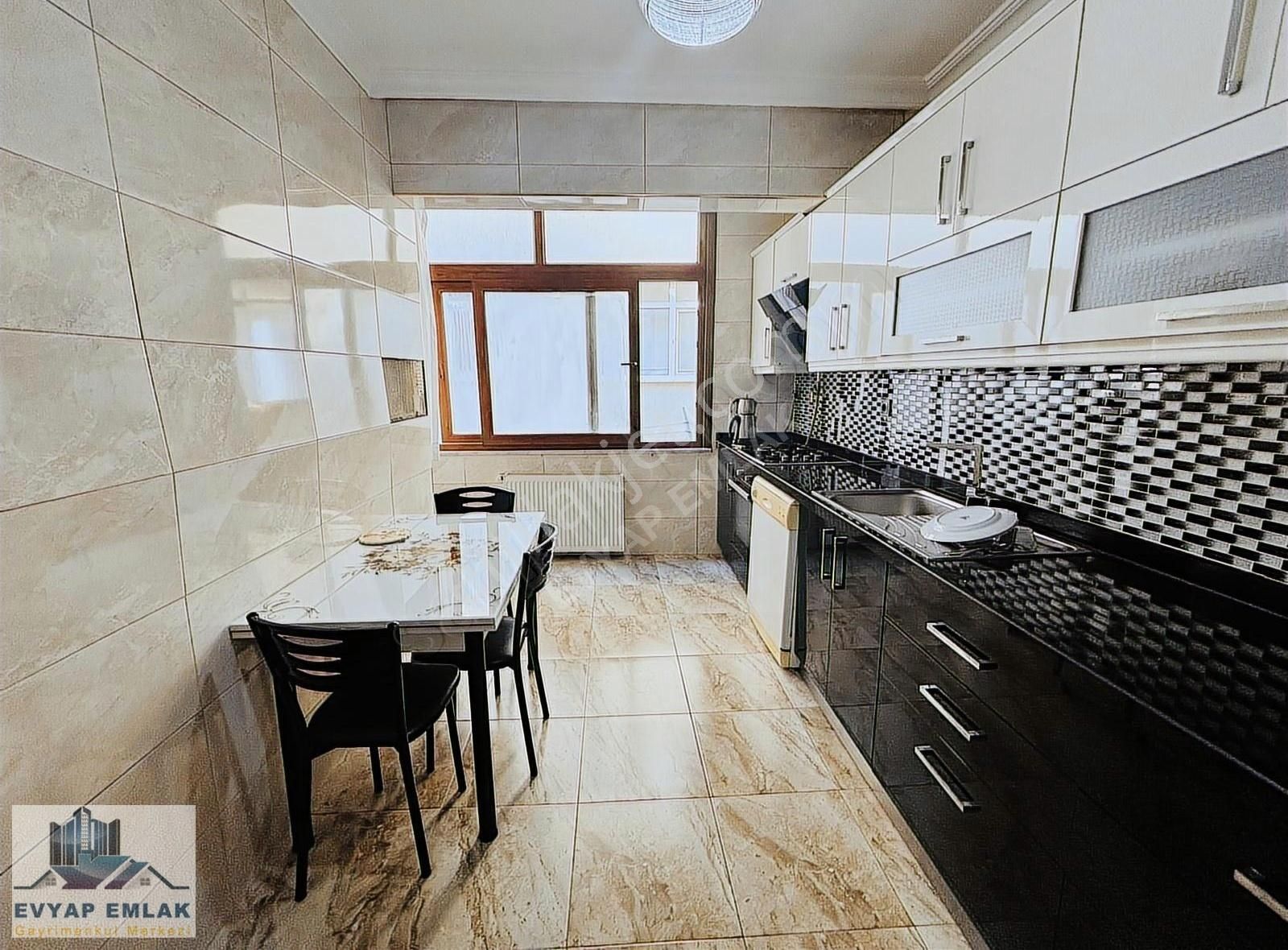 Ev-yap'tan Bahçelievler Yayla Merkezde Köşe Geniş 2+1 Daire - Görsel 2