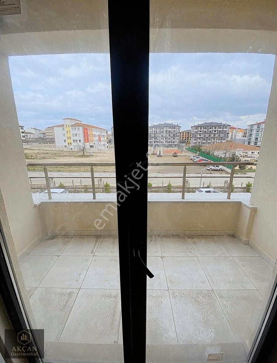 Ulus Rezidansta Kiralık 1+1 Daire!! Arakat Oturum Olmadı 0