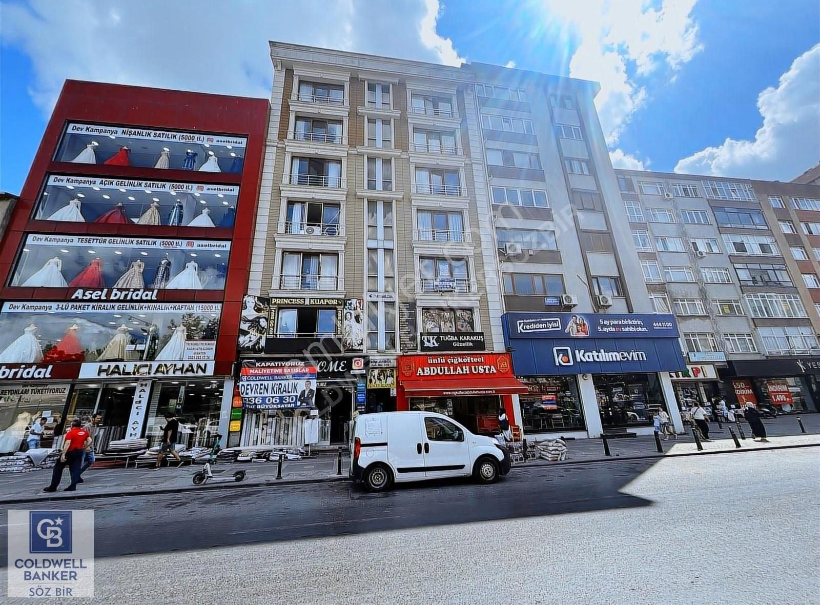 Ümraniye Alemdağ Caddesi'nde 3+1 Kiralık Daire