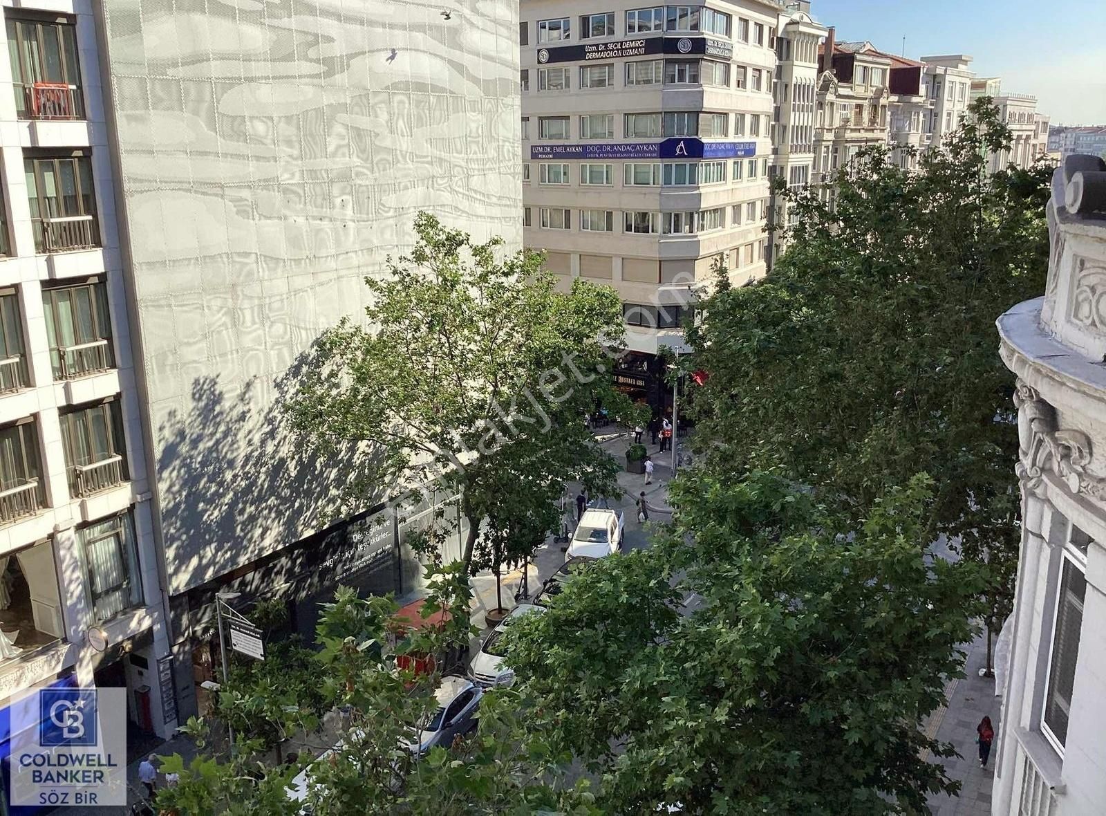 Nişantaşı Valikonağı Caddesi'nde 4+1 Kiralık Daire - Görsel 10