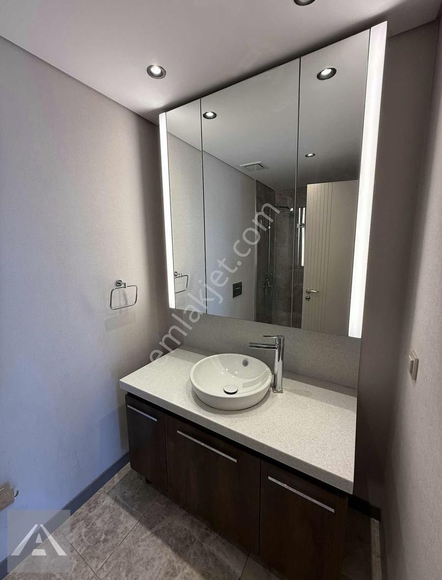 Nidaparkta 13. Katta Deniz Manzaralı Geniş Balkonlu Boş 2+1 - Görsel 4