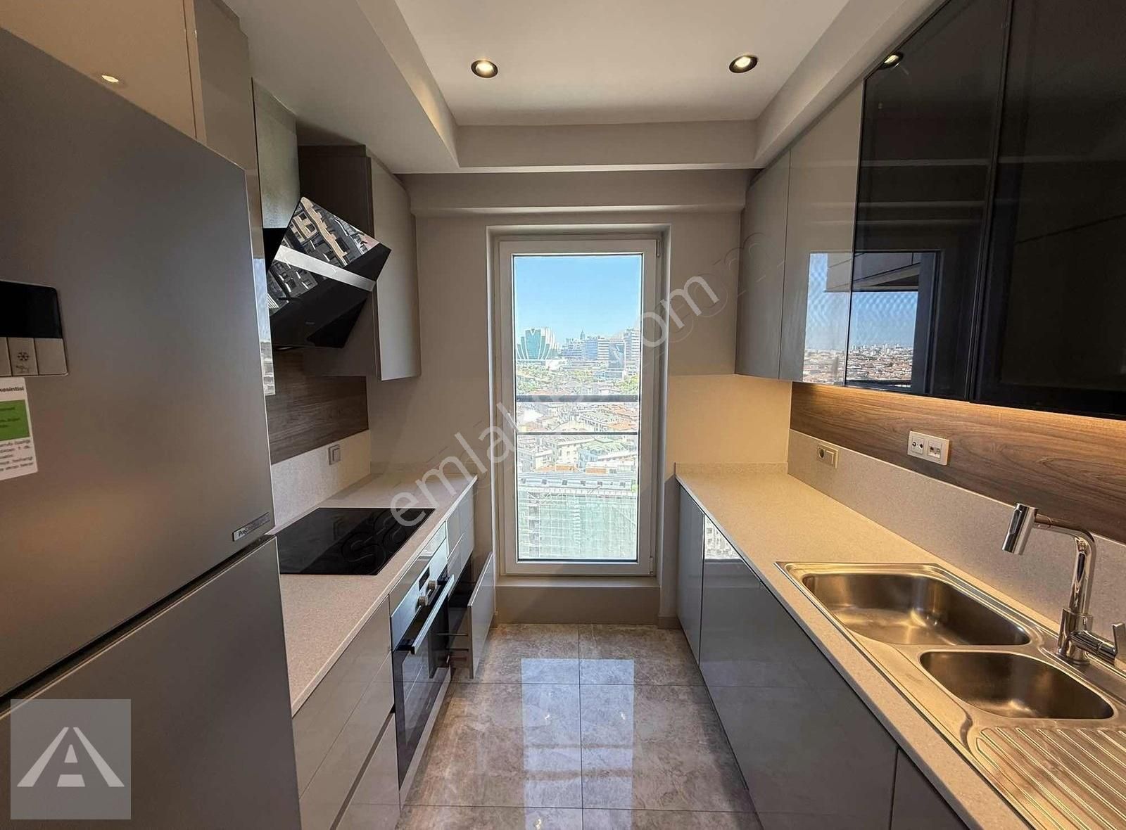 Nidaparkta 13. Katta Deniz Manzaralı Geniş Balkonlu Boş 2+1 - Görsel 20