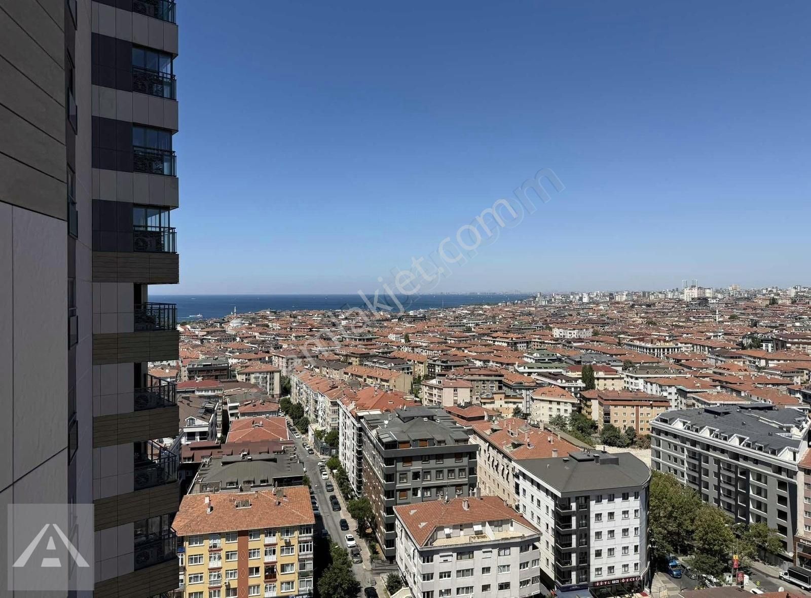 Nidaparkta 13. Katta Deniz Manzaralı Geniş Balkonlu Boş 2+1 - Görsel 28