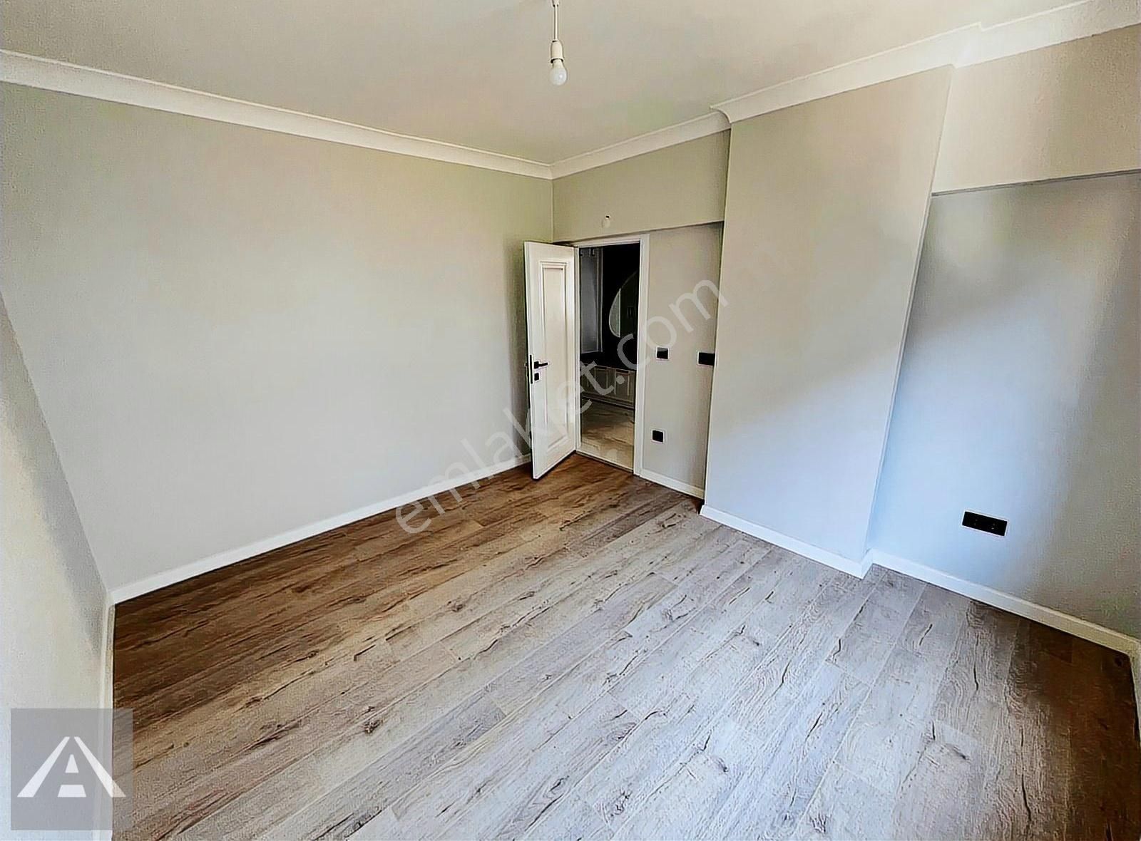 Maltepe Altıntepe'de Minibüs Yolu Altında Arakat 3+1 Daire - Görsel 11