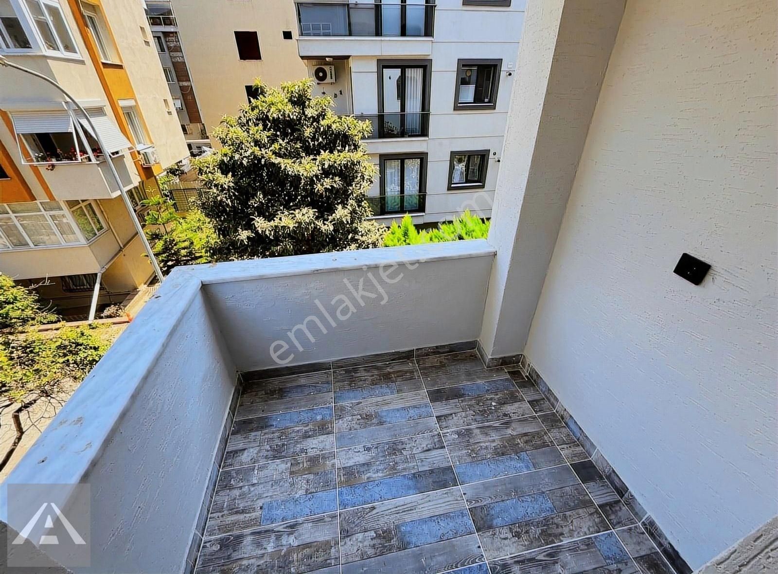 Maltepe Altıntepe'de Minibüs Yolu Altında Arakat 3+1 Daire - Görsel 6