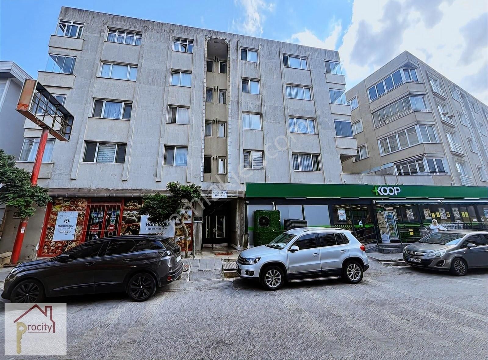 Procıty'den Ana Cadde Üzeri 190m2 Dükkan...