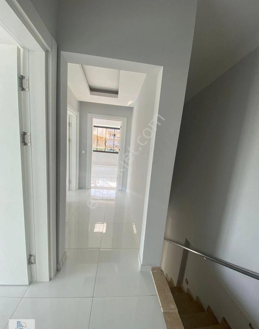Didim Yenimahalle’de Denizi Yürüme Mesafesinde Geniş Balkonlu 3 + 1 Dubleks Daire - Görsel 3