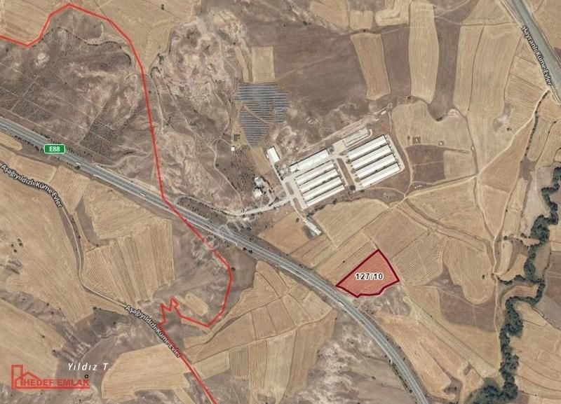 Hedef Emlaktan Çevre Yolu Üzeri Marka Çiftlik Önü Tek Tapu