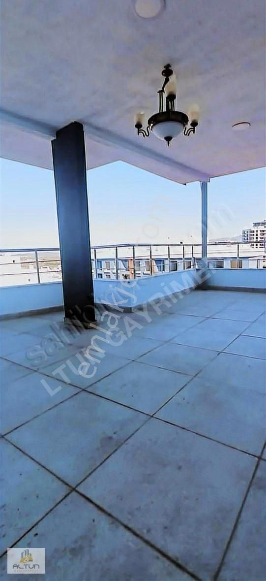Uluken 9 Ağustos Mahallesınde Komple Satılık 4 Katlı Bina