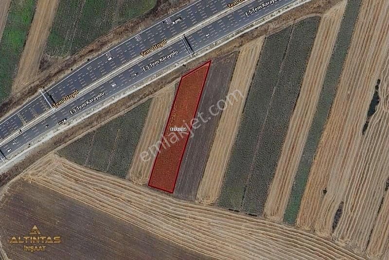 Silivri Alipaşa'da Tem Otoyoluna Sıfır 396 M2 Arazi