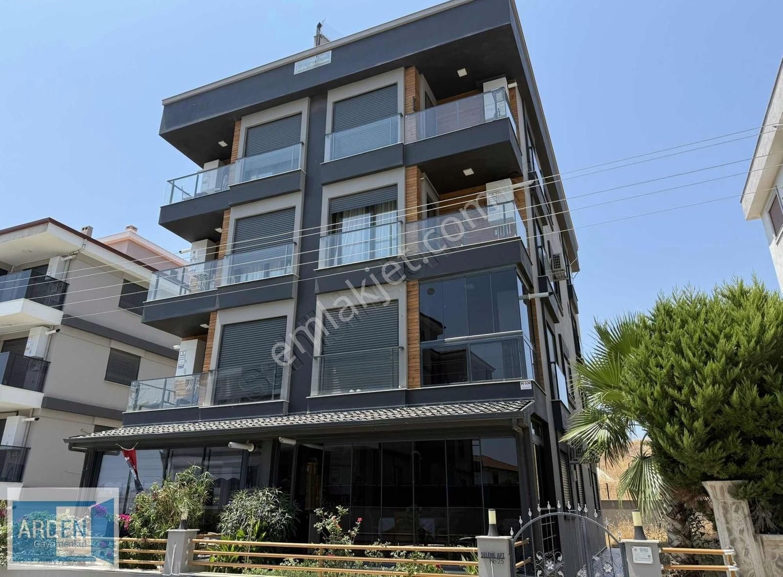 Seferihisar Camikebir Mah. Ayrık Nizam Ara Kat 2+1 Daire