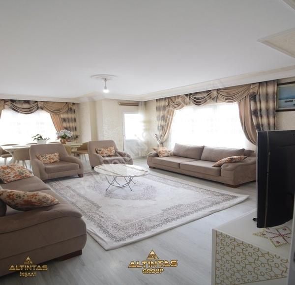 Esenyurt Pınar Mah Sitede Acil Satılık 3+1 Daire