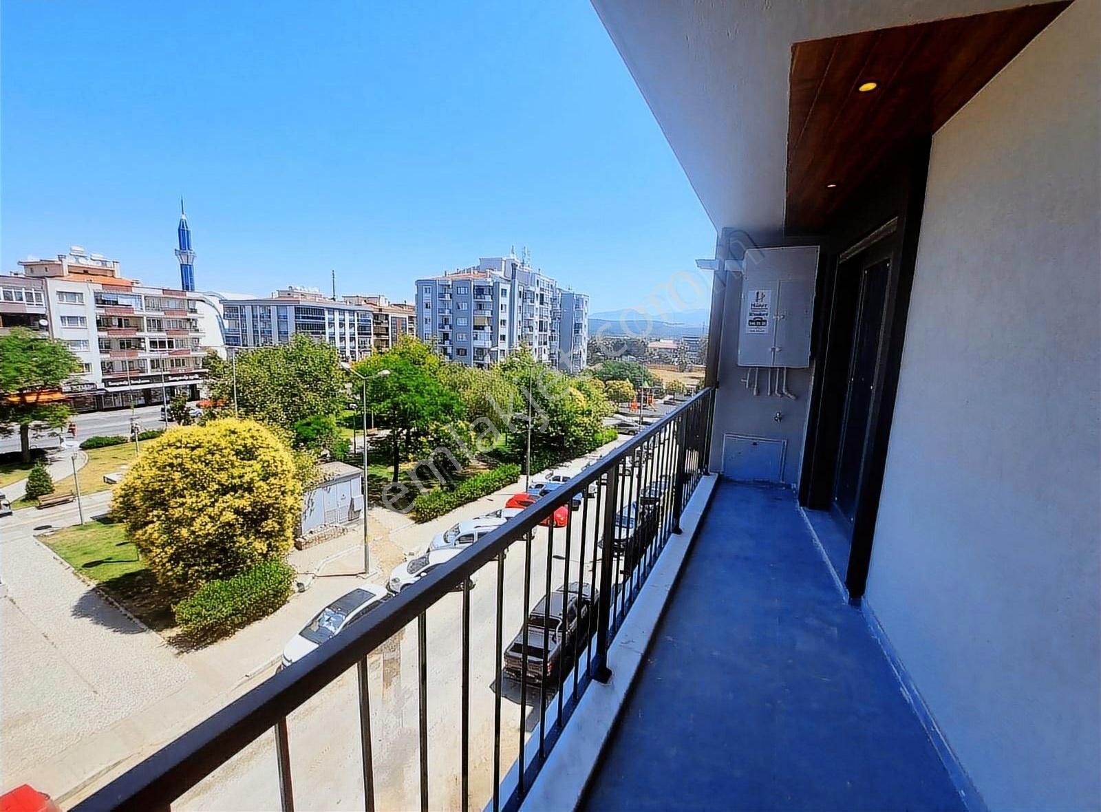 Gaziemir Atıfbey'de 2+1 Kiralık_sıfır_ Daire