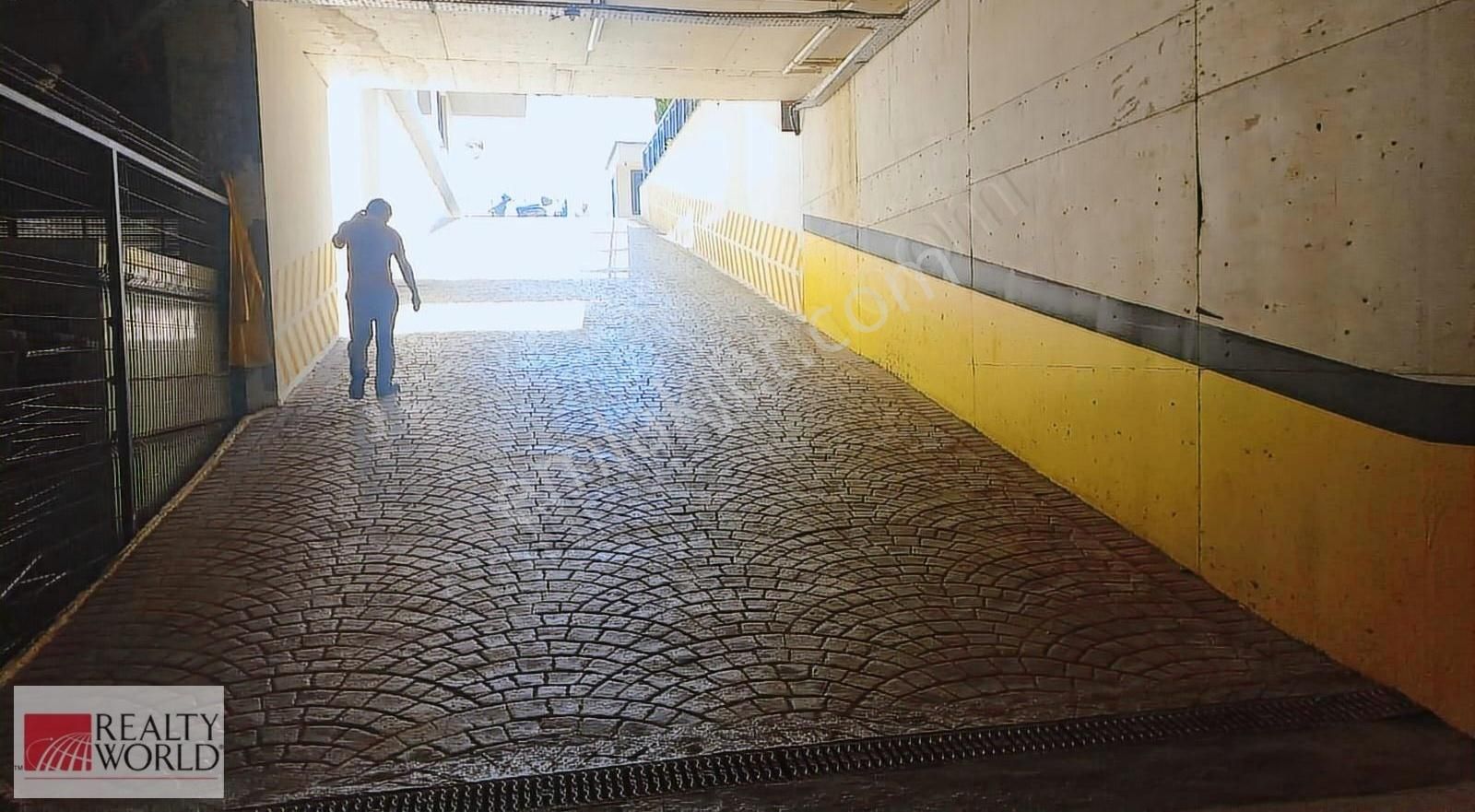 Lim Bahçe Sitesi Çengelköy 2+1 Ara Kat Lüks 110m2 Daire - Görsel 11