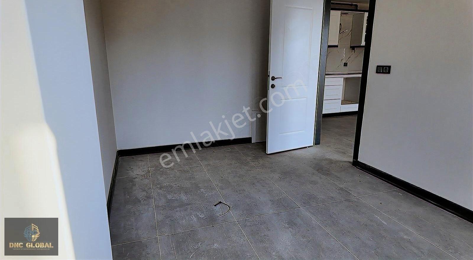 Manisa Muradiye Mah. Satılık 2+1 Daire 85m² - Görsel 3
