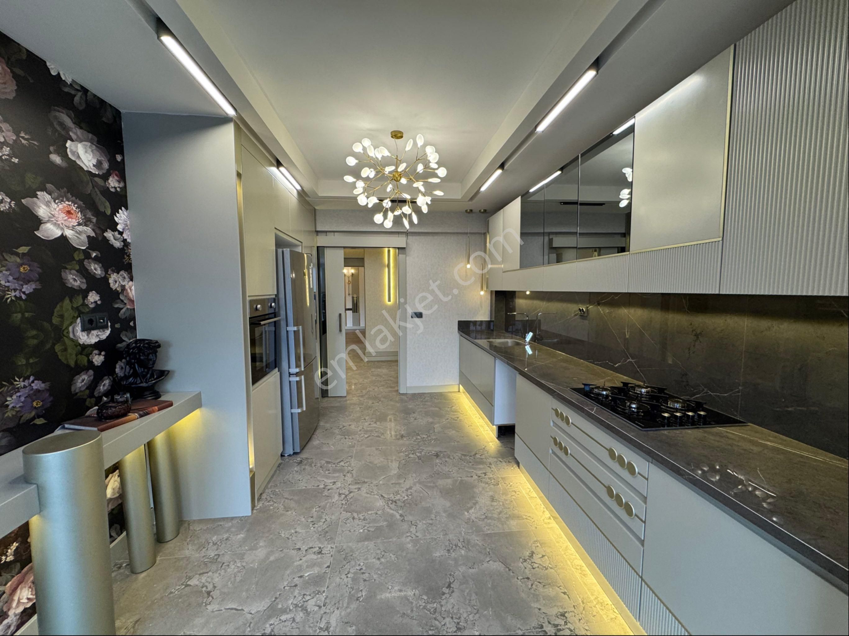 Emir Gayrimenkulden Fıstıklığın En Güzel Lokasyonunda 3.5+1 - Görsel 33