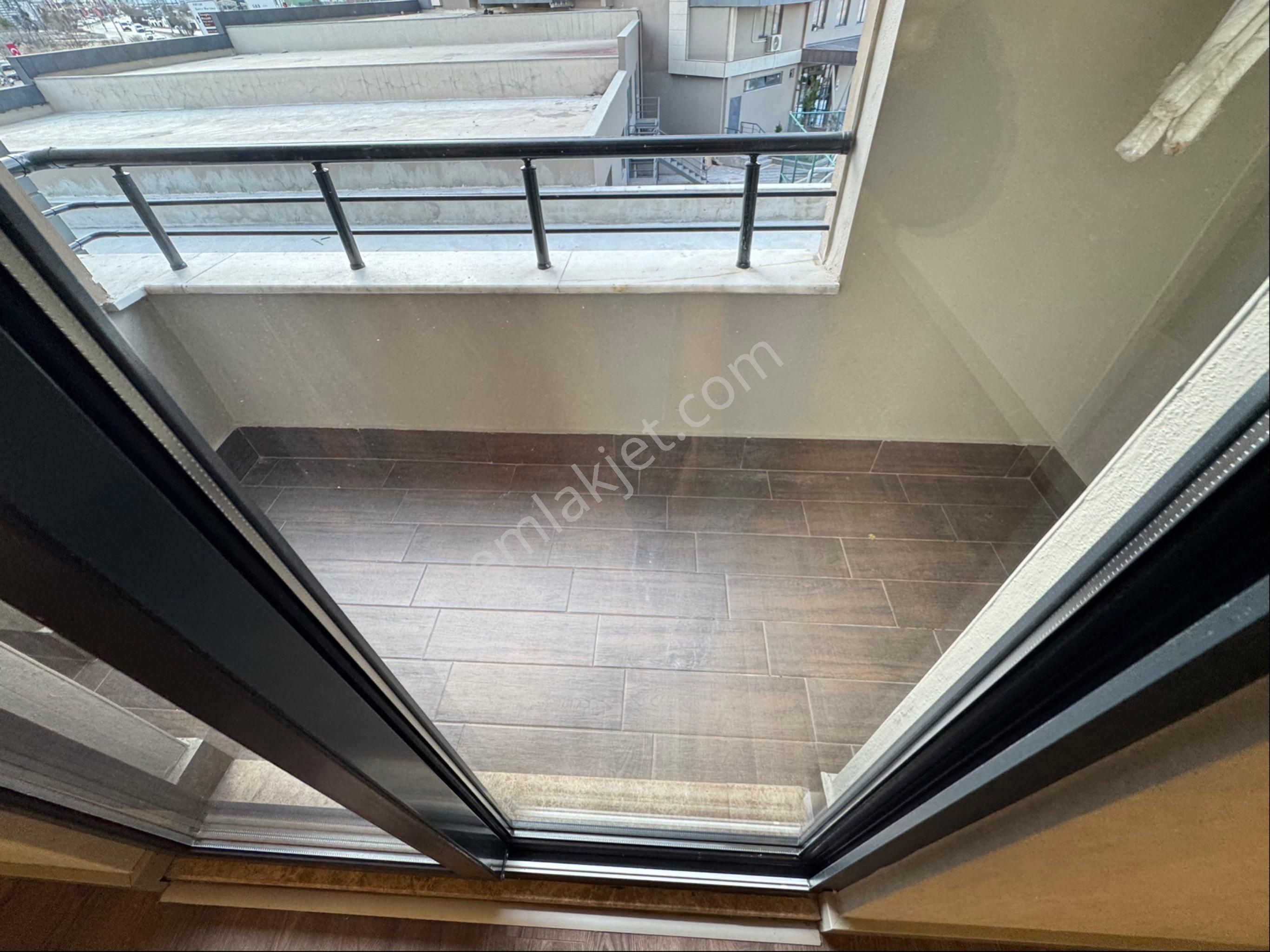 Emir Gayrimenkulden Fıstıklığın En Güzel Lokasyonunda 3.5+1 - Görsel 31