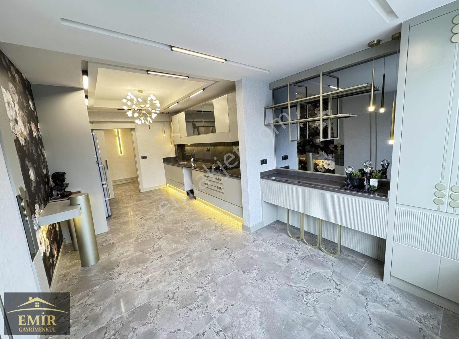 Emir Gayrimenkulden Fıstıklığın En Güzel Lokasyonunda 3.5+1 - Görsel 17