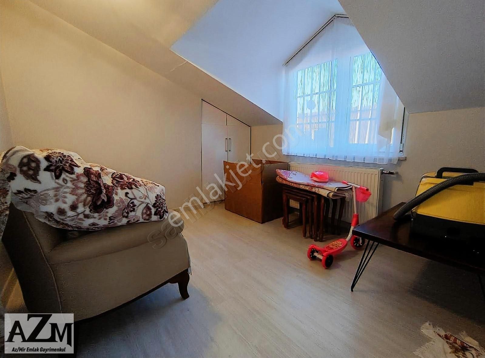 Azmir'den Satılık Metro Yakını 4+2 Dubleks Daire For Sale للبيع