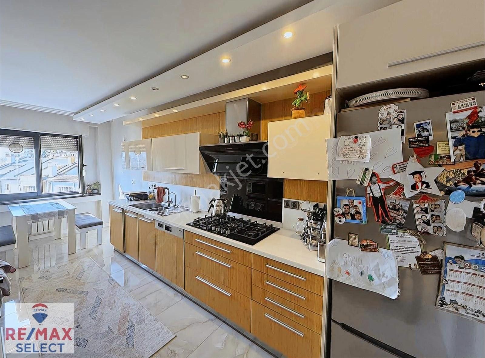 Bahçeşehir Toros B7 Blok 210 M2 Brüt Full Tadilatlı - Masrafsız - Görsel 14