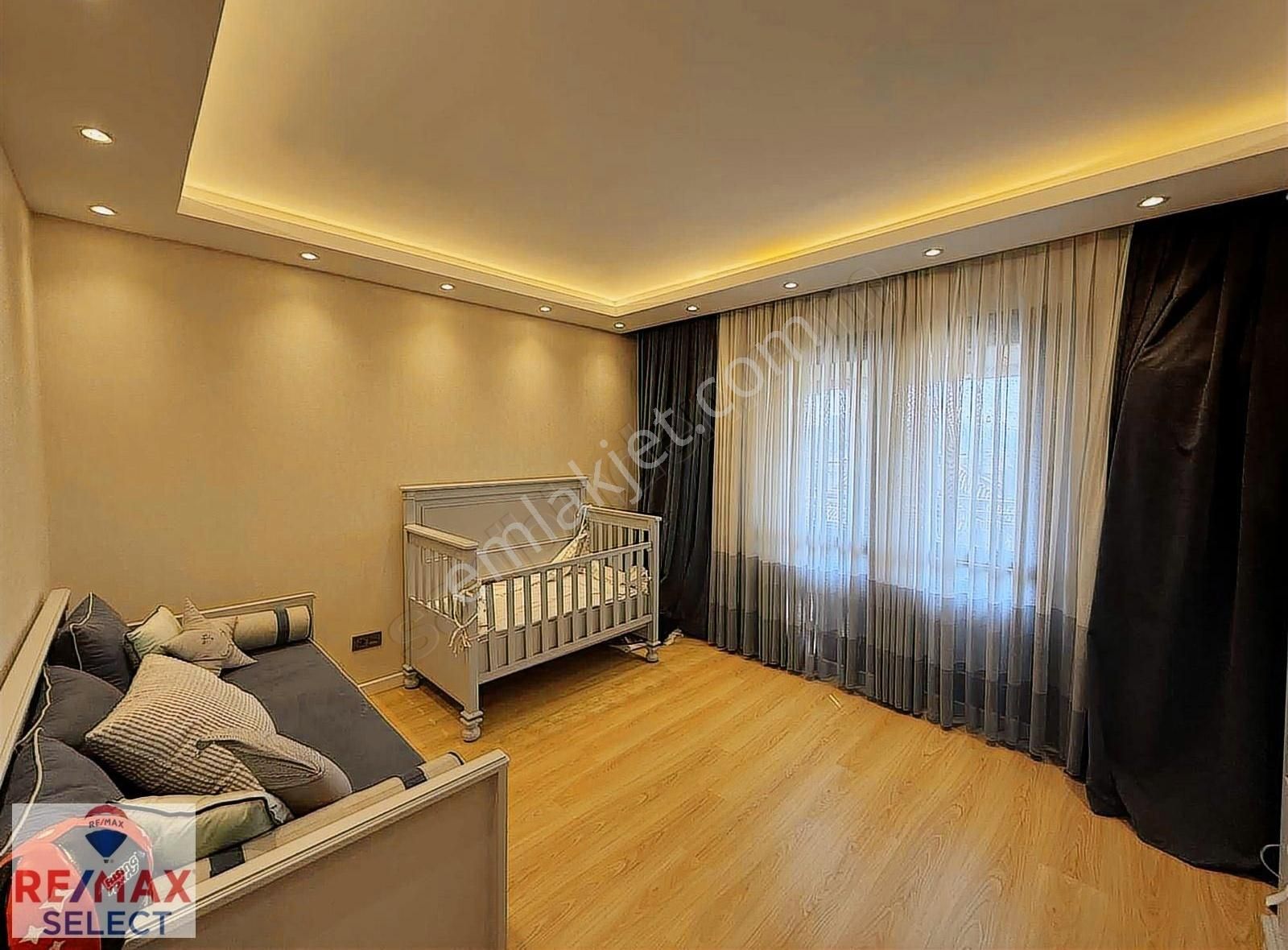 Bahçeşehir Toros B7 Blok 210 M2 Brüt Full Tadilatlı - Masrafsız - Görsel 10