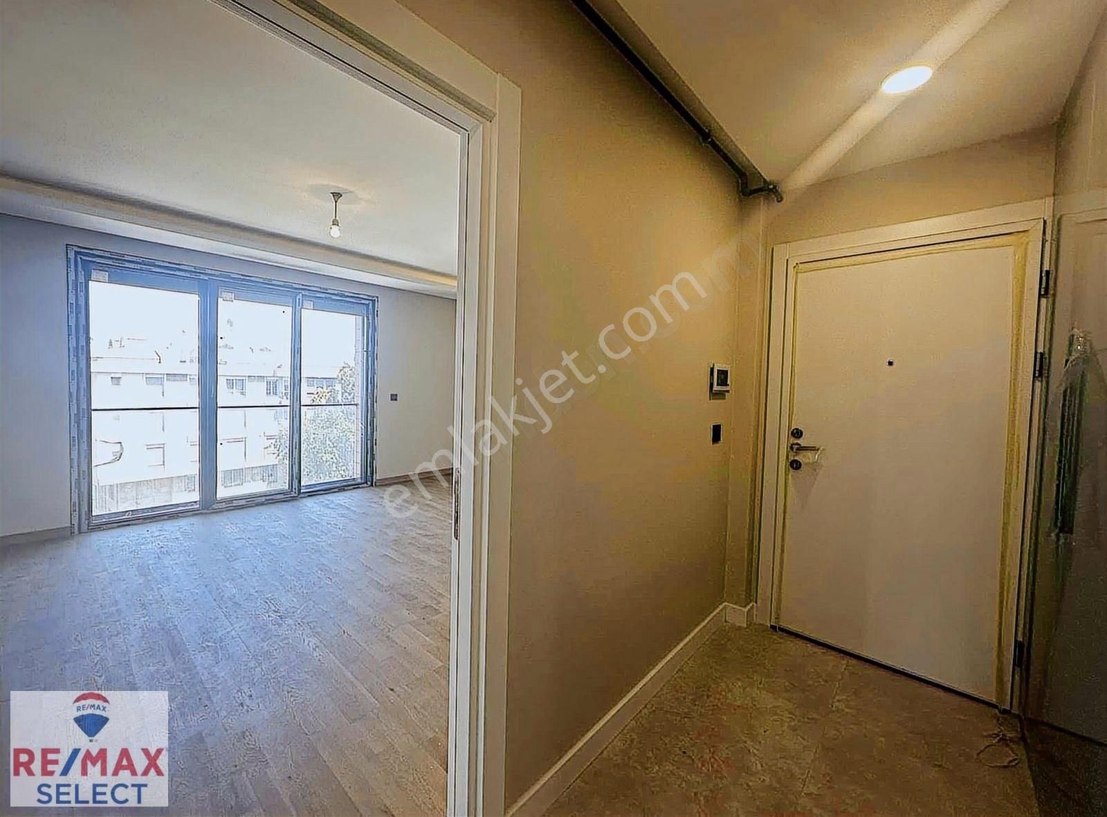 Yeşilköy Sahilde Satılık Sıfır En Üst Kat 3+1 Daire - Görsel 7