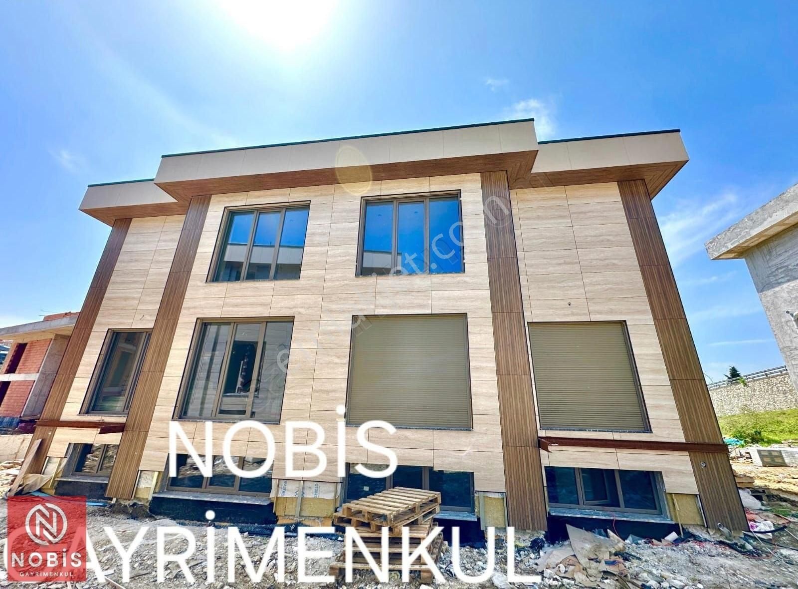 Şile Çavuş Mahallesi Merkezde 4+1 Satılık Fırsat Villa