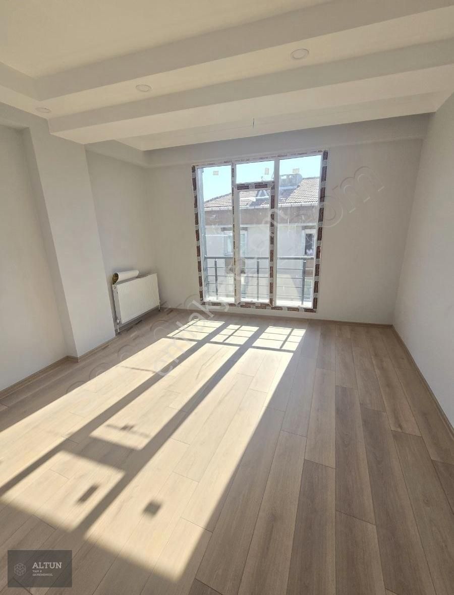 Çiğdem Cad Merkeze Yakın Satılık 70m2 2+1 Sıfır Asansörlü Daire