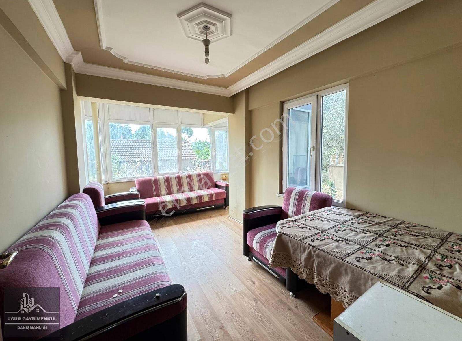 Uğur Gayrimenkul'den Gemsaz'da Eşyalı Kiralık 2+1 Daire