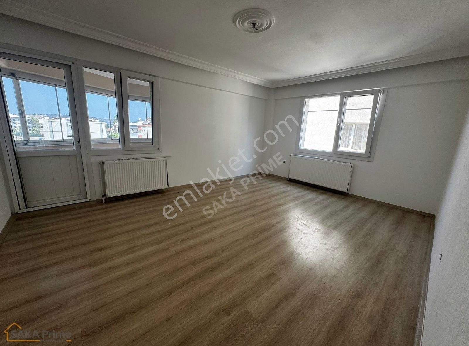 Aliağa Atatürk Mahallesi'nde 3+1 Kiralık Daire ;