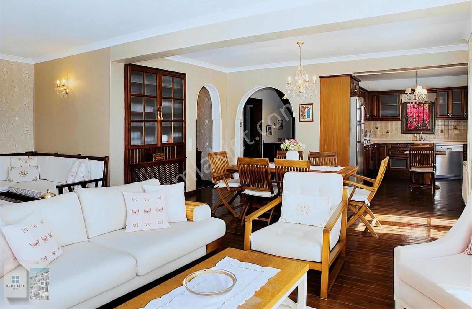 Muğla Bodrum Yalıkavakta 5+1 Müstakil Manzaralı Kiralık Villa - Görsel 22