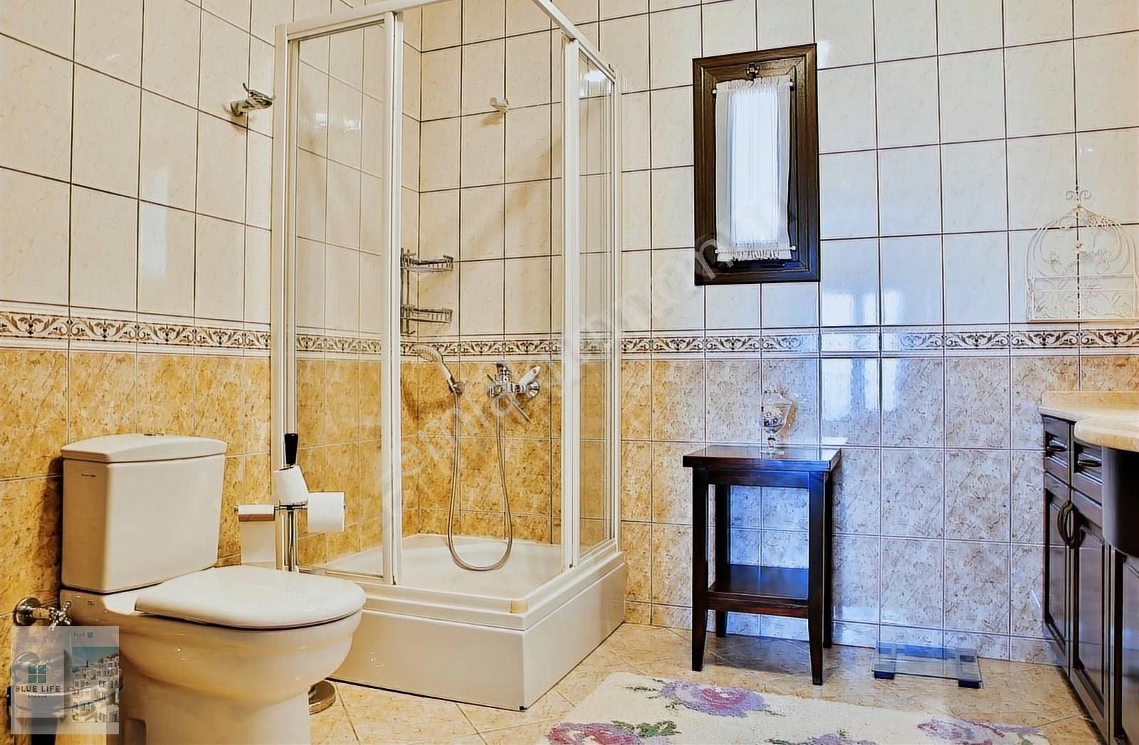 Muğla Bodrum Yalıkavakta 5+1 Müstakil Manzaralı Kiralık Villa