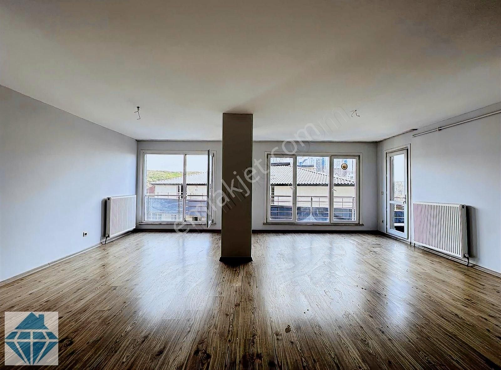 Green Pine Residence Balkonlu Amerikan Mutfak 130 M2 2+1