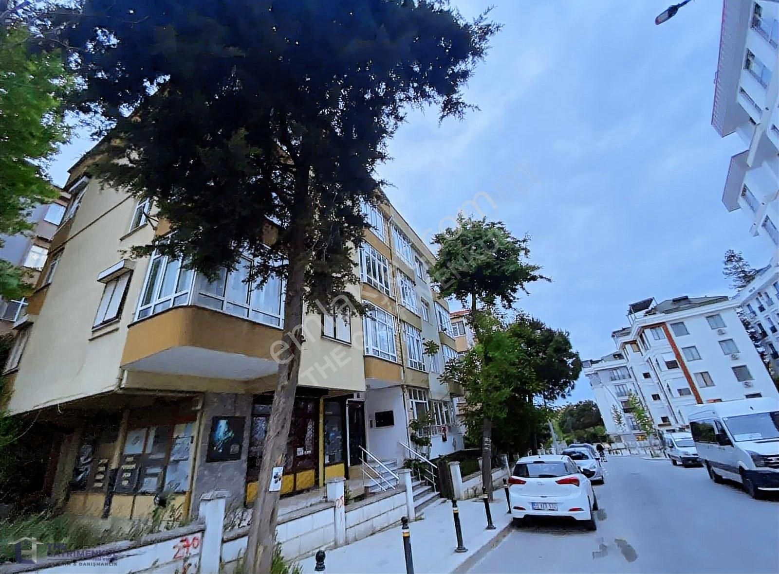 Parmaksız Caddesinde Deniz Manzaralı 4+2 Satılık Dubleks