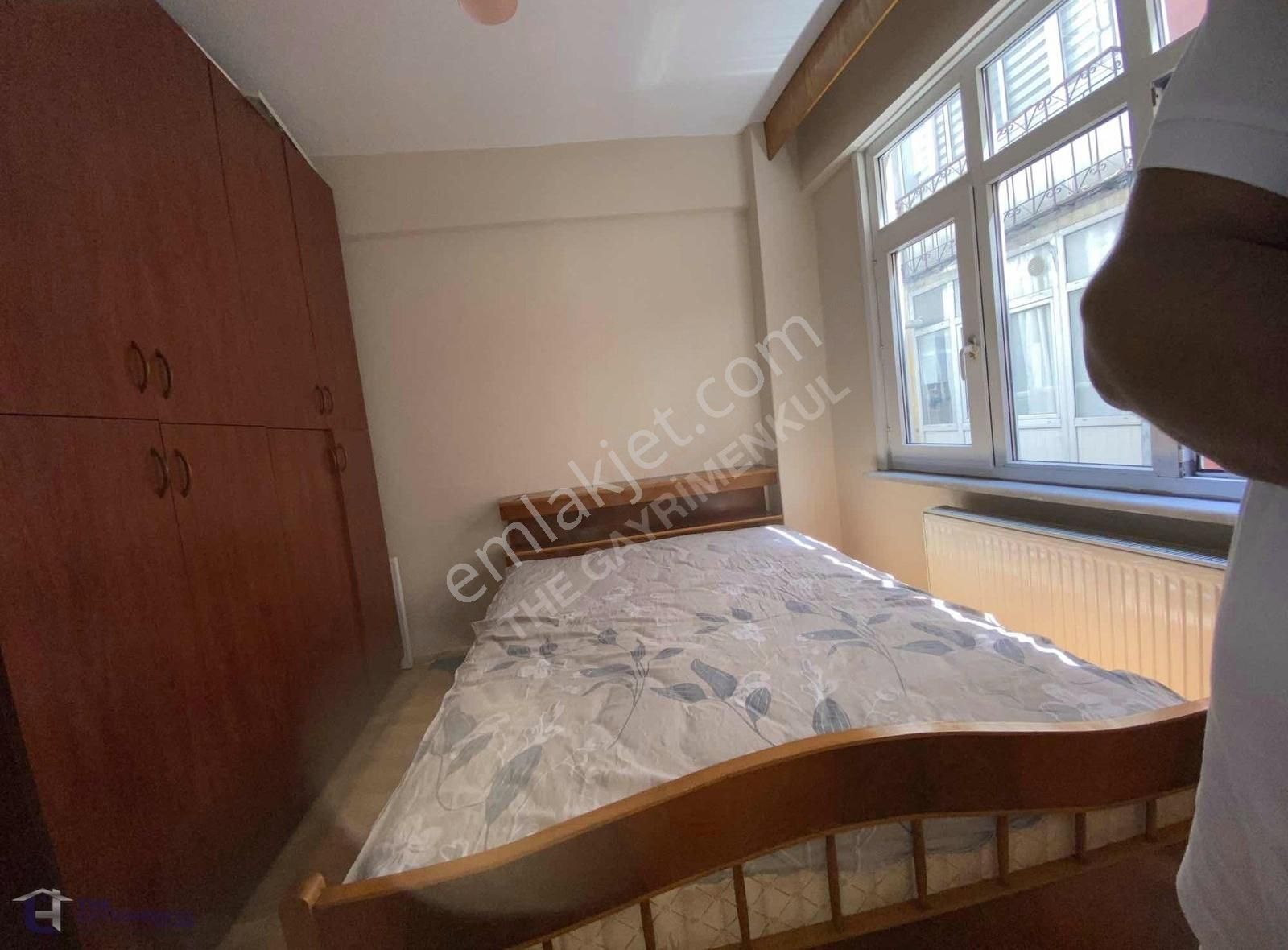 Şırınevler Meydanda Eşyalı Daire3+1