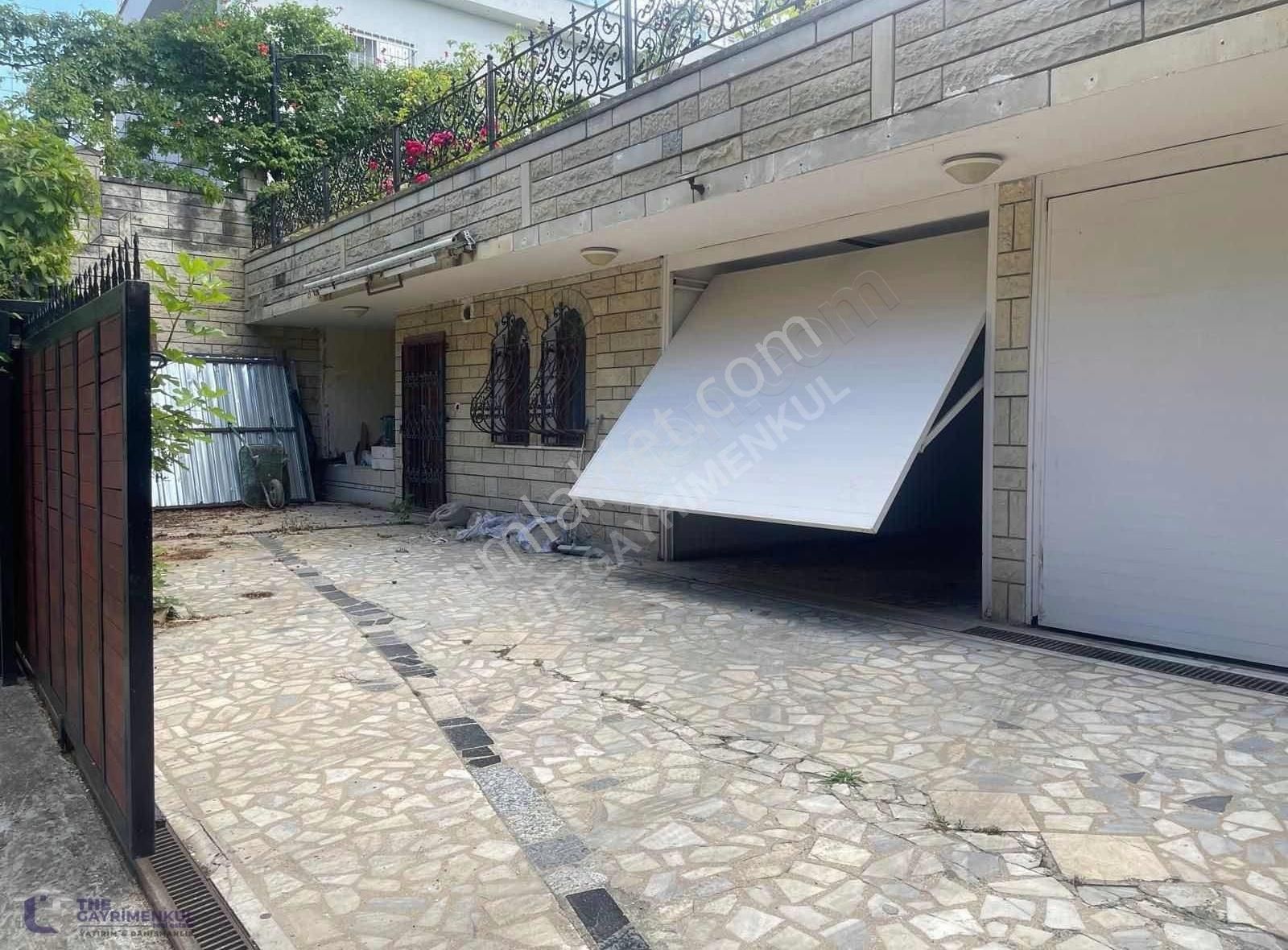 964 M2 Arsa İçersinde Müstakil Havuzlu 6+2 Satılık Villa