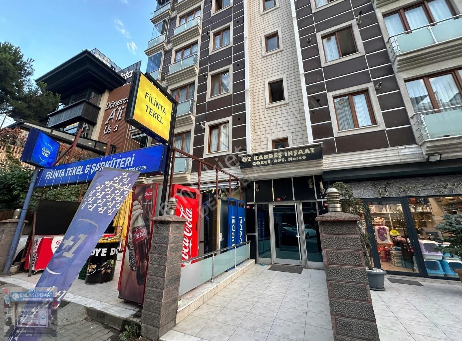 E-5 Ve Metroya Çok Yakın 2+1 Balkonlu,iskanlı Satılık Daire