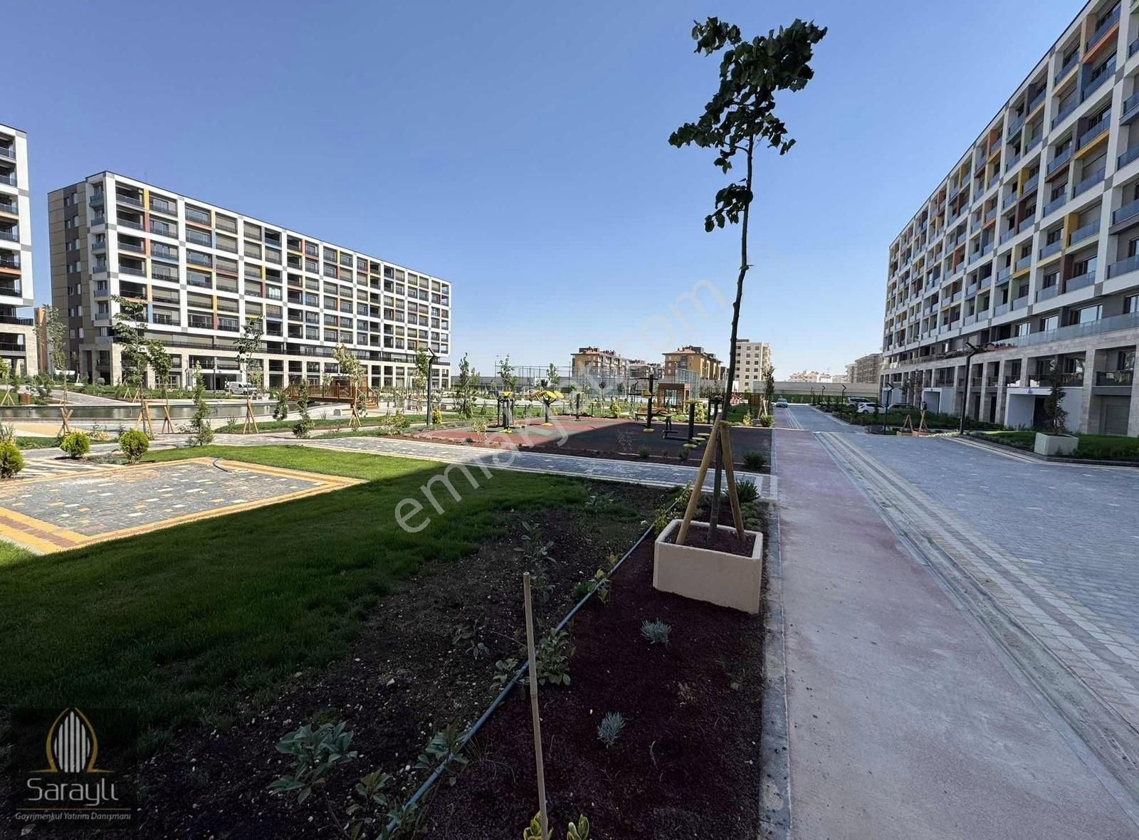Saraylı'dan Arma Renk Ara Kat Lüks Satılık 4+1 Daire