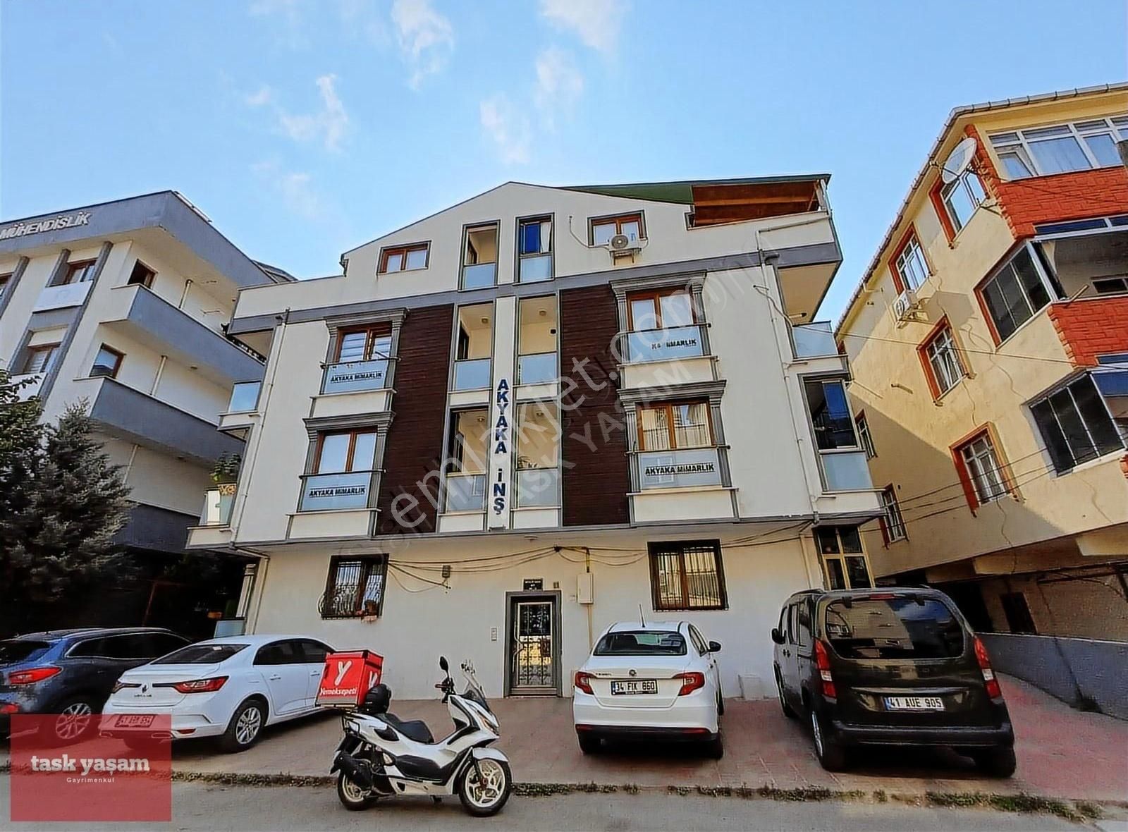 Gebze Gaziler Mahallesi'nde Gosb'a Yakın 2+1 Kiralık Daire