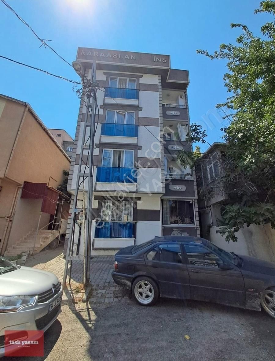 Tuzla Şifa'da Merkezi Konum Krediye Uygun Satılık 2+1 Daire