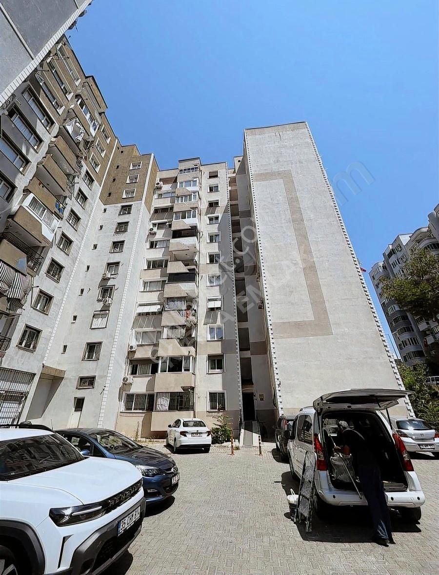 İzmir Buca Kopda Site İçersinde 3+1 Doğalgazlı Daire