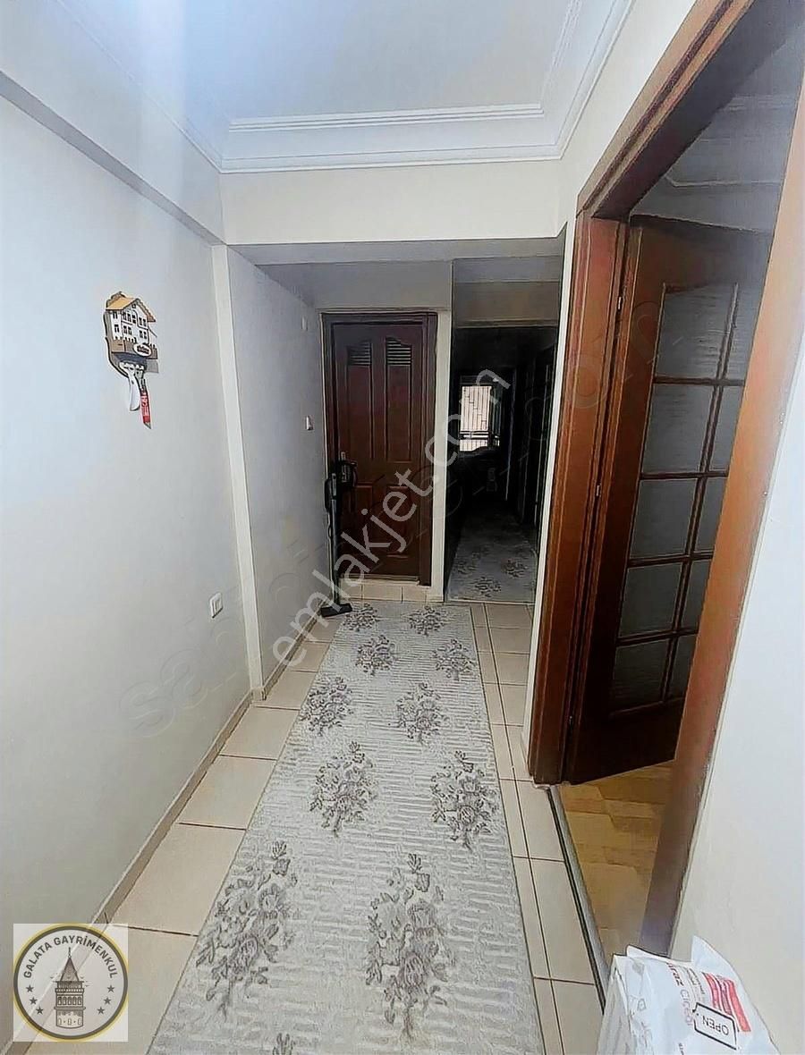 Konak Mahallesinde 3+1 Satılık Daire - Görsel 12