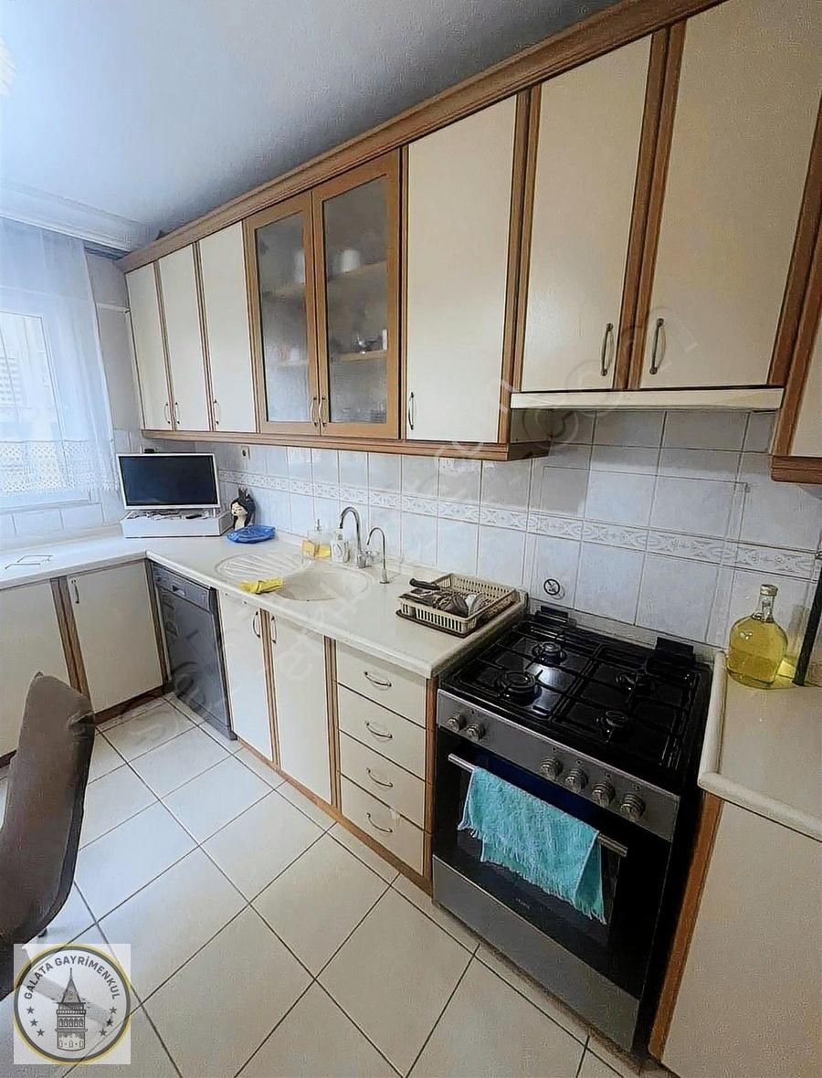 Konak Mahallesinde 3+1 Satılık Daire - Görsel 9