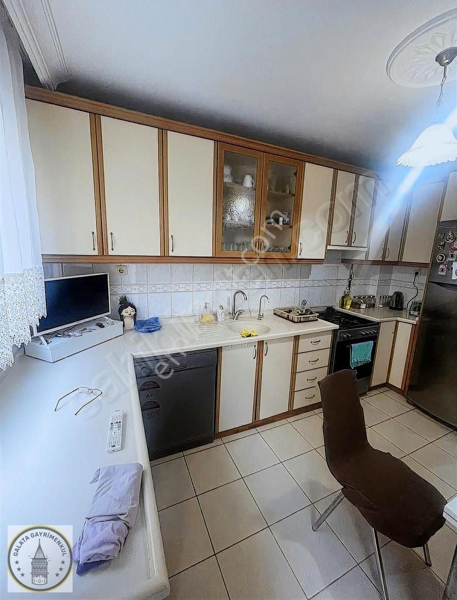 Konak Mahallesinde 3+1 Satılık Daire - Görsel 8