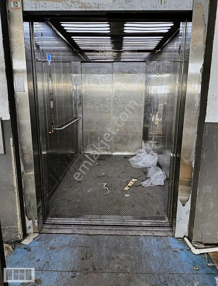 İkitelli Org Sanayi İpkas Sitesinde Kiralık 1000 M2 İş Yeri - Görsel 2