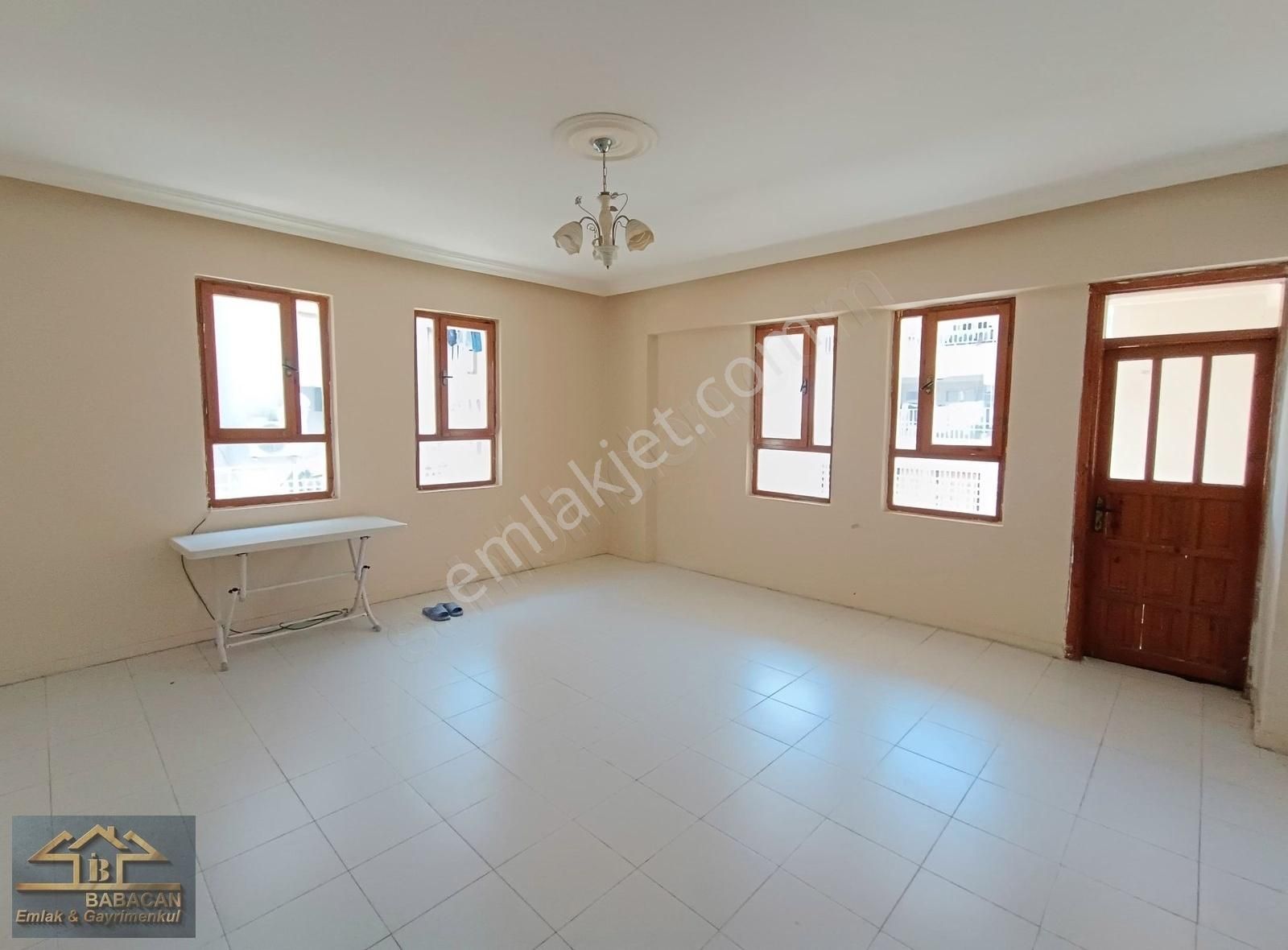 Babacandan İpekyol'da İçi Temiz 3+2 Satılık Dublex Daire