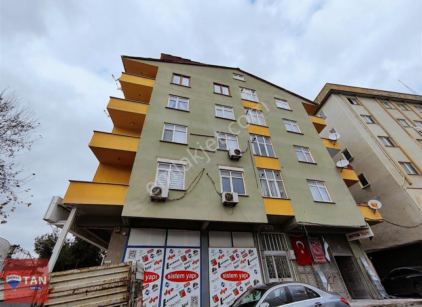 Pendik Dumlupınar'da E-5 Üzeri Kiralık 3+1 Daire