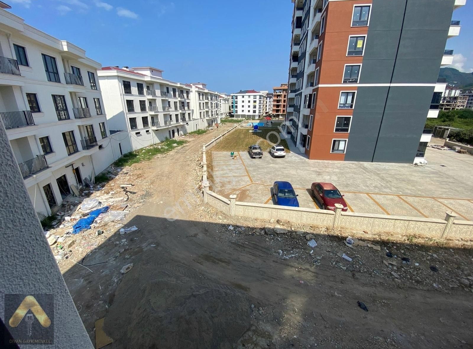 Divan Gayrimenkul Cumhuriyet Mah. Prestij Konutları 2+1 72m2